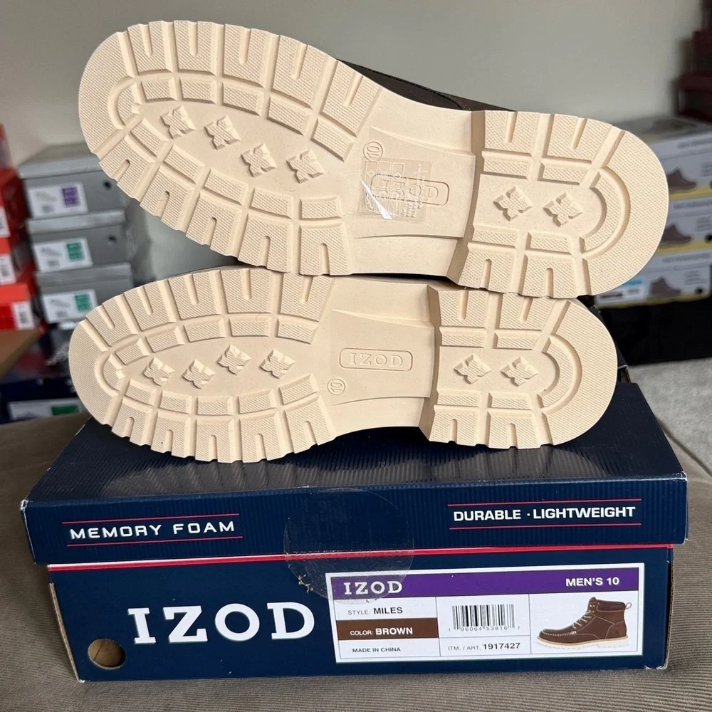 NIB Izod Miles lace-up boot